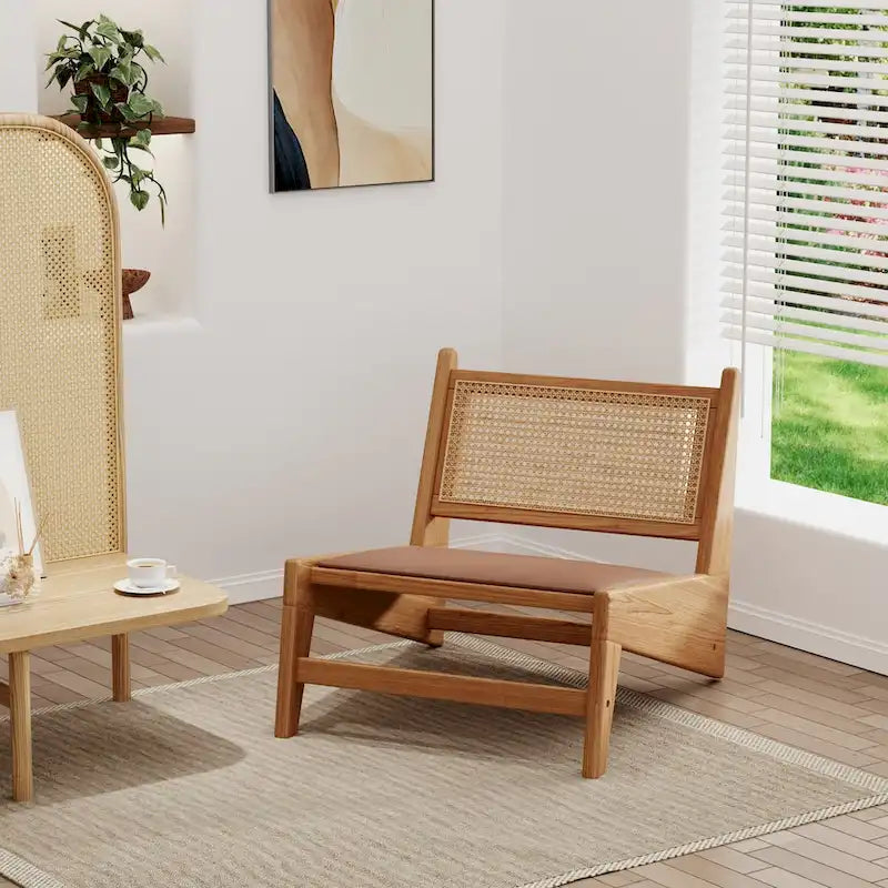 Fauteuil d'appoint sans accoudoirs en rotin avec structure en bois de chêne et assise coussinée